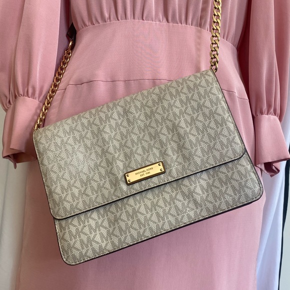 Michael Kors Handbags - BUY NOW Vintage Michael Kors Crossbody Handbag